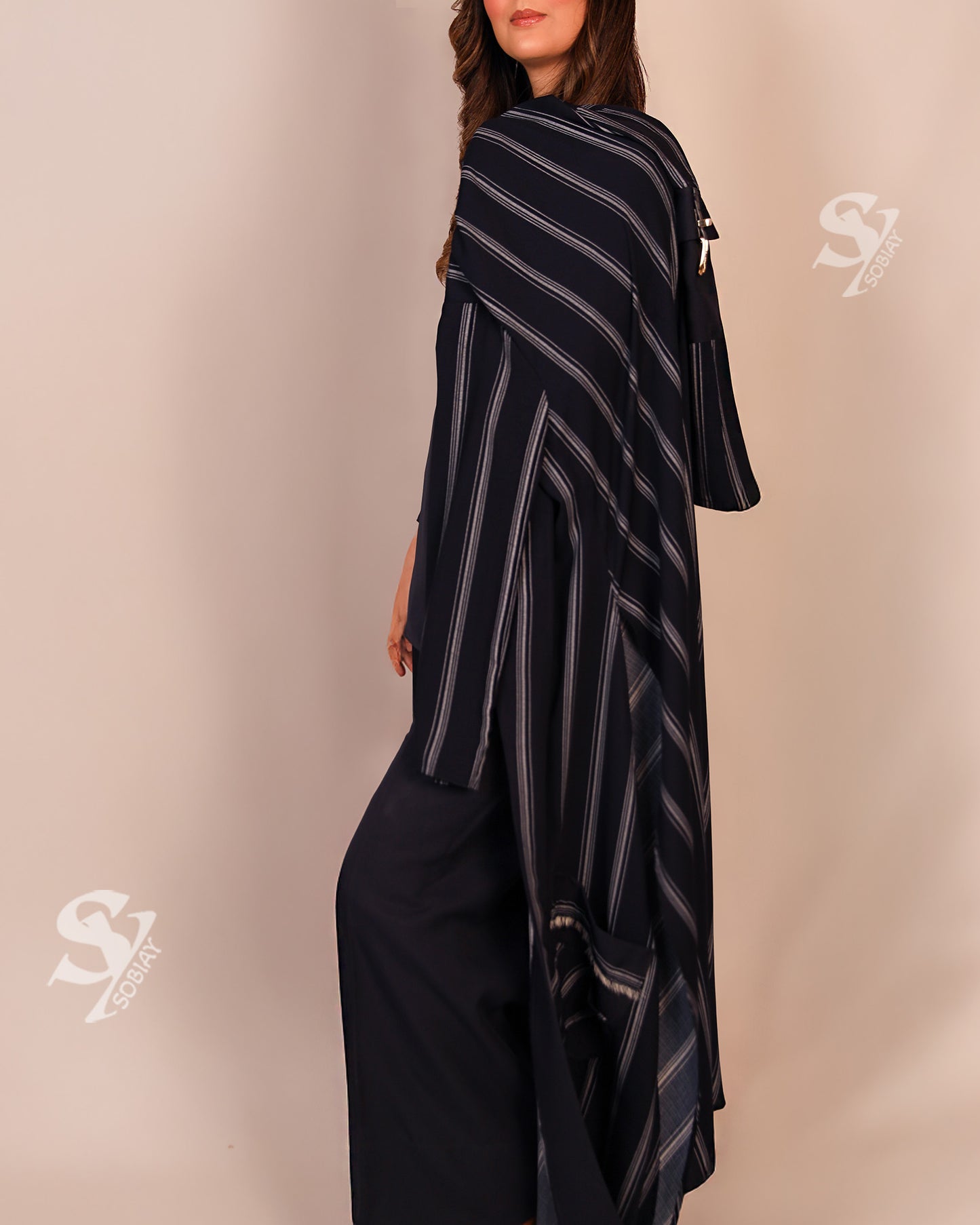 Versatile 4-Piece Abaya Set: Stylish, Comfortable & Perfect for Daily Wear SY7
